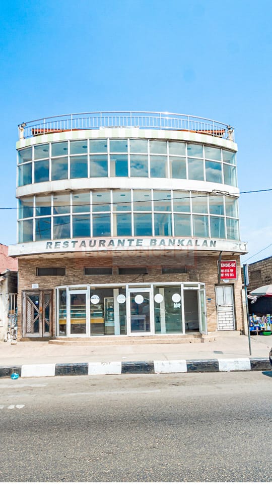 Edifício de 3 Andares à Venda, no Cassenda