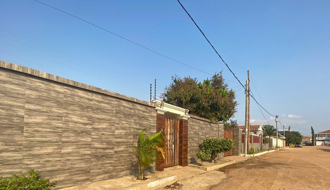 Foto de Vende-se Vivenda V6 Patriota